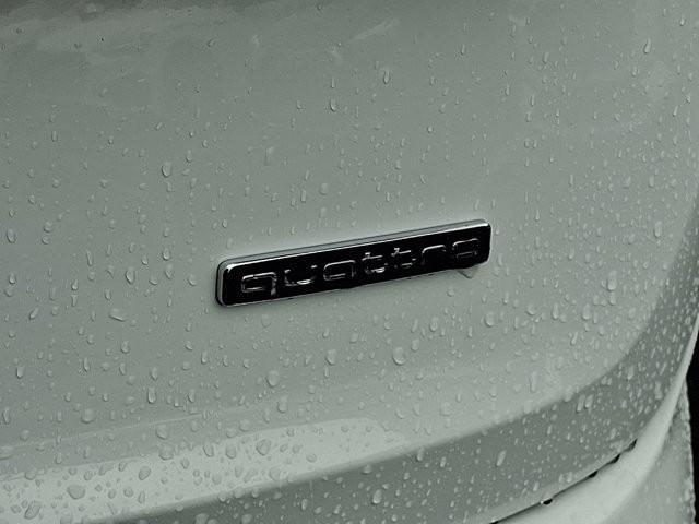 new 2025 Audi Q7 car, priced at $71,305