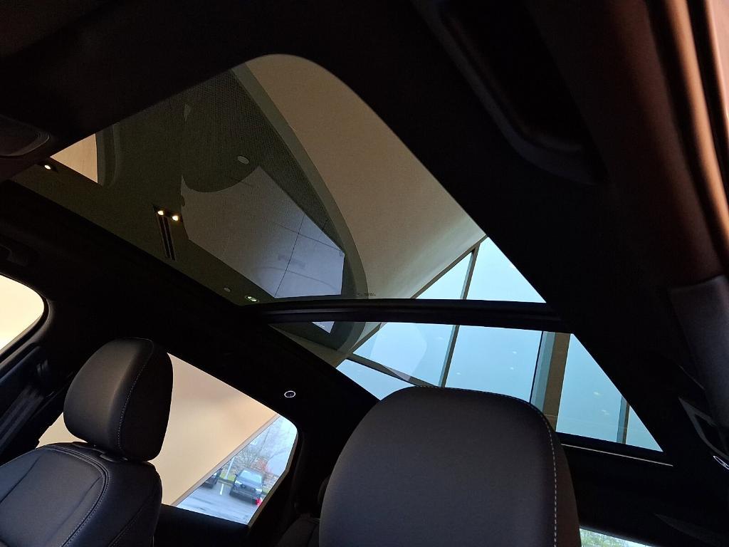 new 2026 Audi Q7 car, priced at $68,445