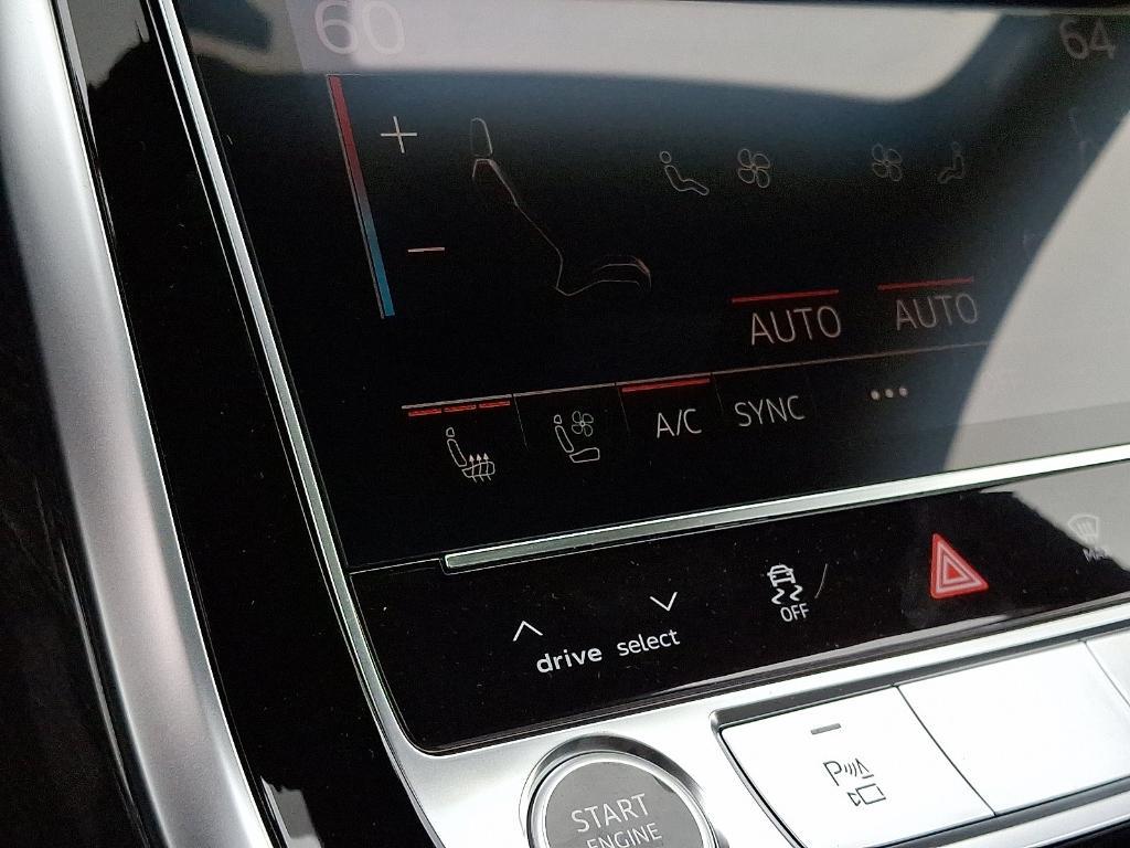 new 2025 Audi Q7 car, priced at $76,350