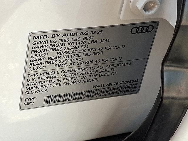 new 2025 Audi Q7 car, priced at $76,090