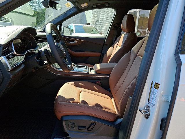 new 2025 Audi Q7 car, priced at $76,090