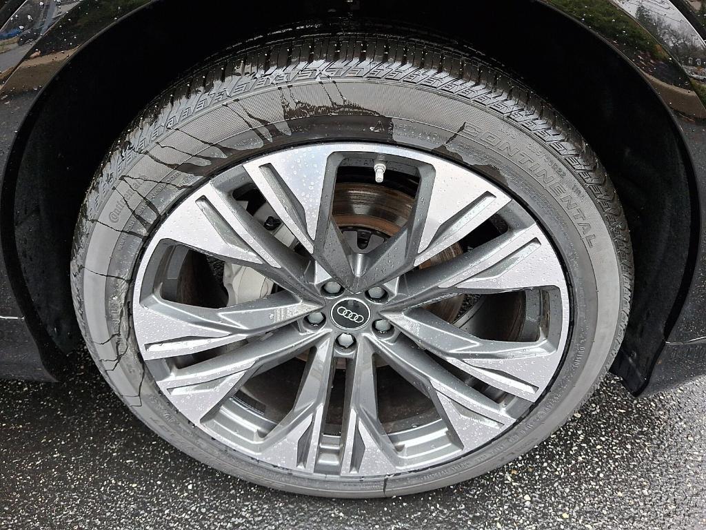 new 2026 Audi Q8 car, priced at $99,700