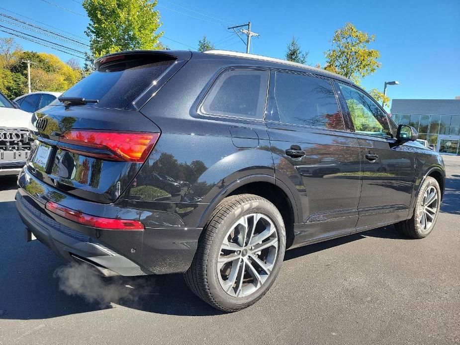 new 2025 Audi Q7 car, priced at $71,500