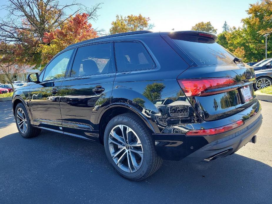 new 2025 Audi Q7 car, priced at $71,500