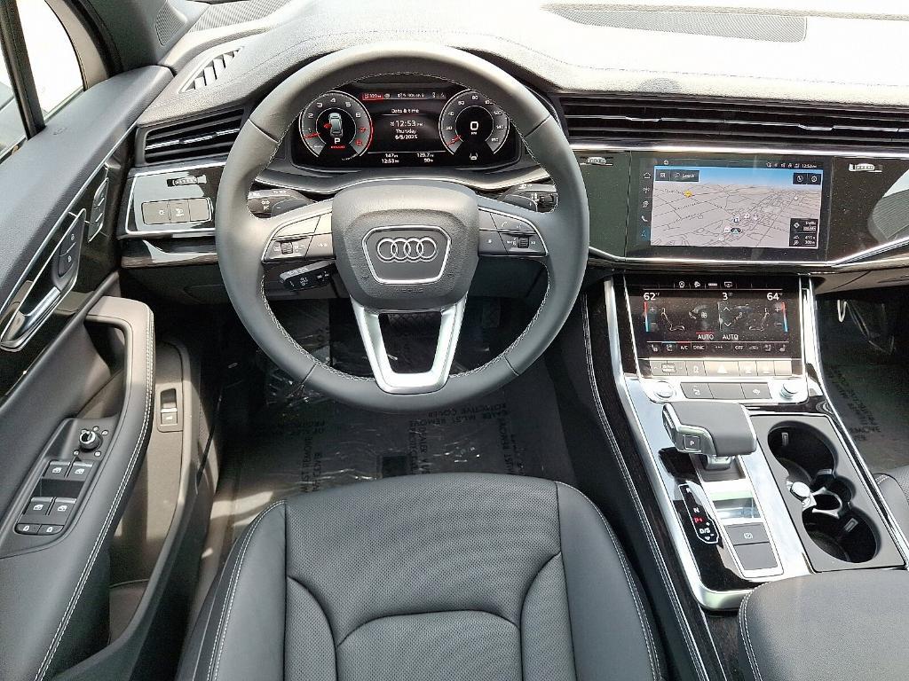 new 2025 Audi Q7 car, priced at $77,880
