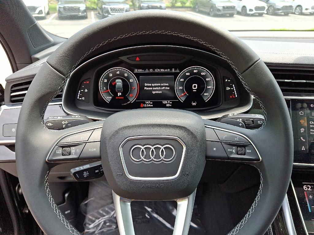new 2025 Audi Q7 car, priced at $77,880