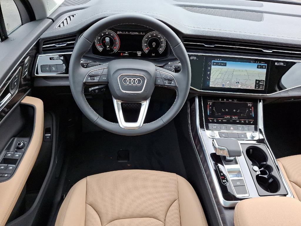 new 2025 Audi Q7 car, priced at $77,880