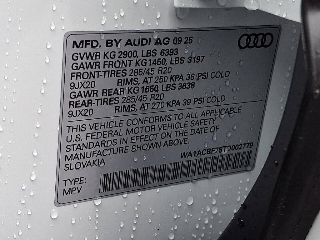 new 2026 Audi Q7 car, priced at $68,445