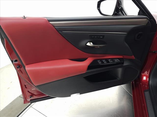 used 2025 Lexus ES 300h car, priced at $52,995