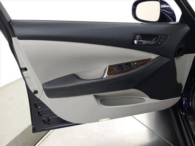 used 2010 Lexus ES 350 car, priced at $17,995