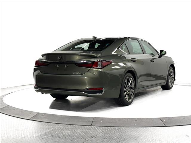new 2025 Lexus ES 300h car, priced at $53,939