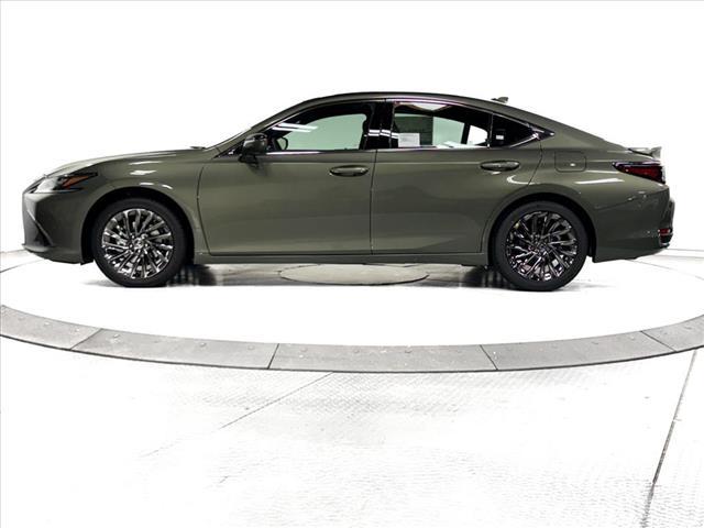 new 2025 Lexus ES 300h car, priced at $53,939