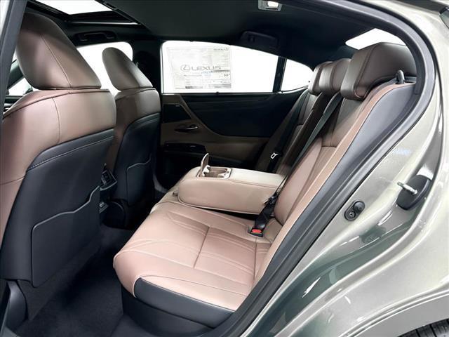 new 2025 Lexus ES 300h car, priced at $53,939