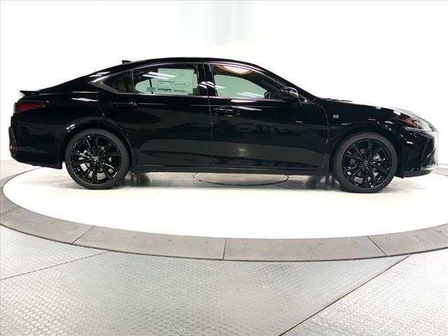 new 2025 Lexus ES 300h car, priced at $50,374