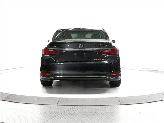 new 2025 Lexus ES 300h car, priced at $50,940