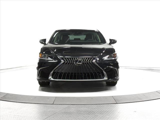 new 2025 Lexus ES 300h car, priced at $50,940