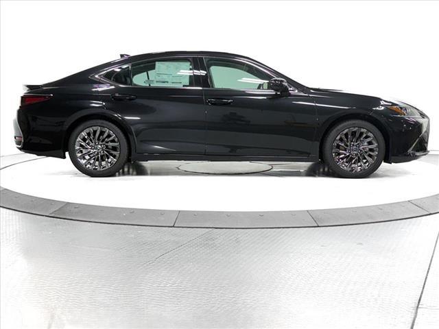 new 2025 Lexus ES 300h car, priced at $50,940