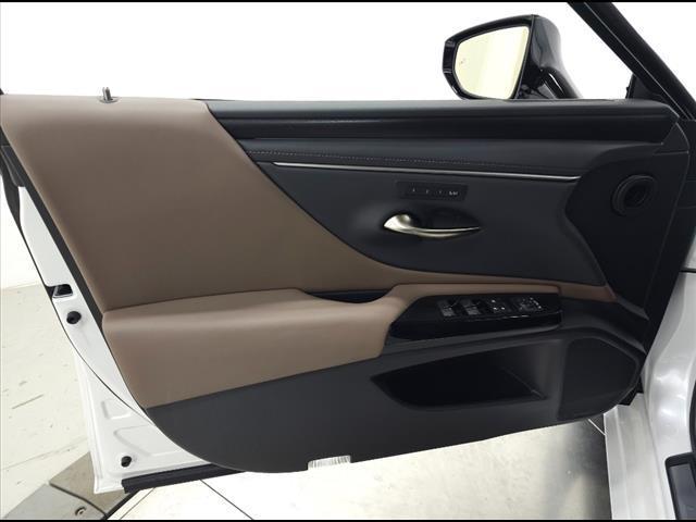 used 2024 Lexus ES 350 car, priced at $51,995