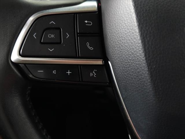used 2020 Toyota Highlander car, priced at $30,995