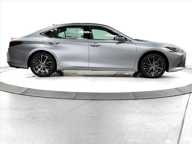 new 2025 Lexus ES 350 car, priced at $47,144