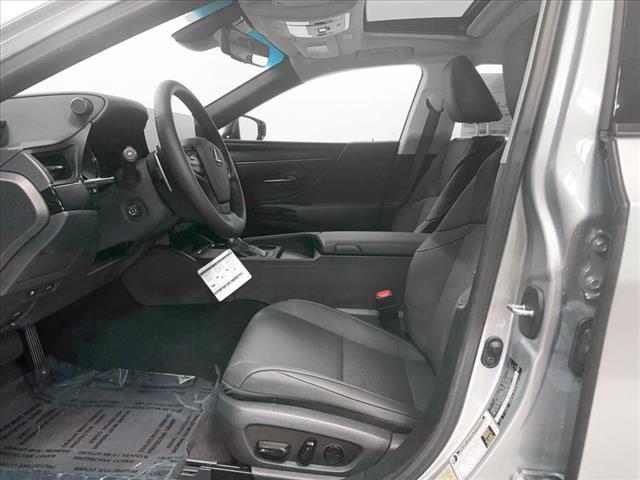 new 2025 Lexus ES 300h car, priced at $50,524