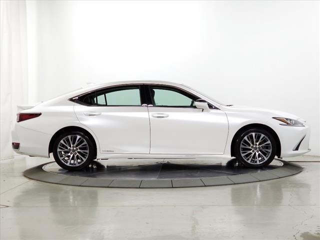 used 2021 Lexus ES 300h car, priced at $34,995