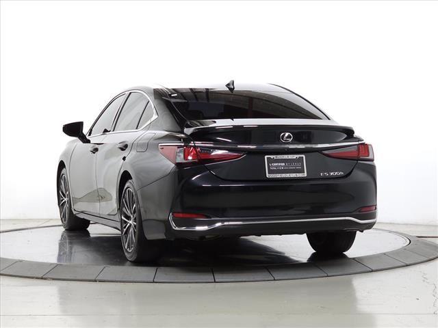 used 2024 Lexus ES 300h car, priced at $42,995