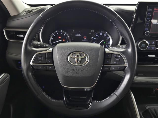 used 2020 Toyota Highlander car, priced at $32,995
