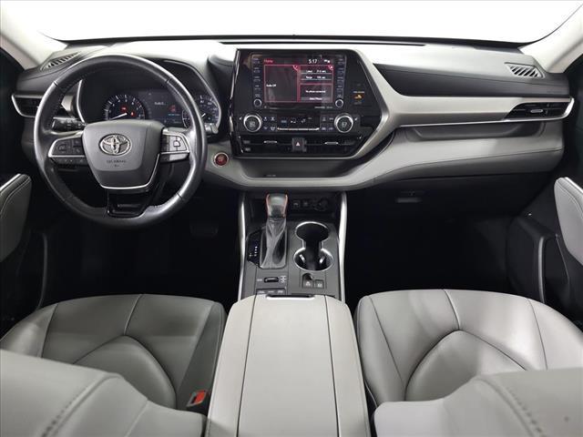 used 2020 Toyota Highlander car, priced at $32,995