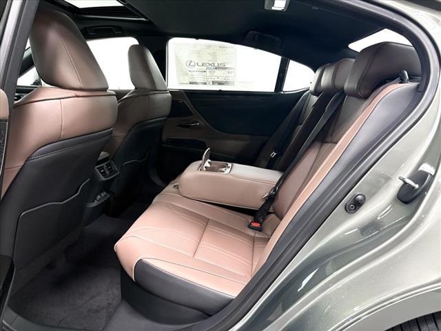 new 2025 Lexus ES 300h car, priced at $53,933