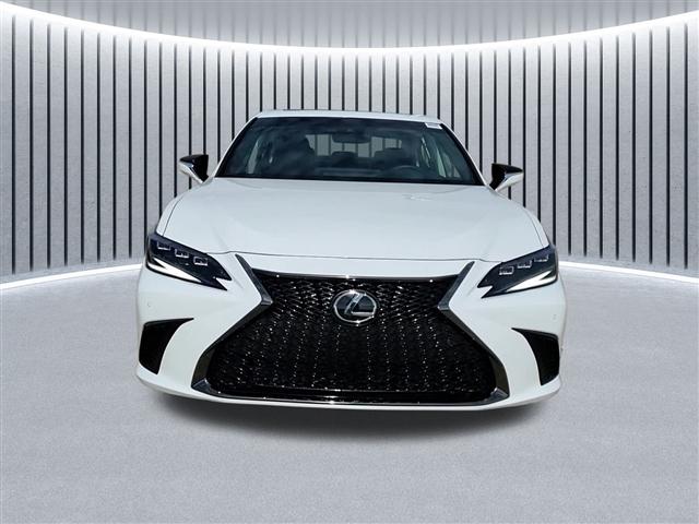 new 2025 Lexus ES 300h car, priced at $51,024