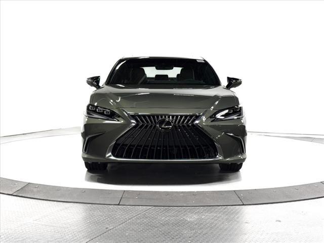 new 2025 Lexus ES 300h car, priced at $53,993