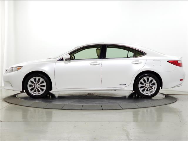 used 2015 Lexus ES 300h car, priced at $16,995