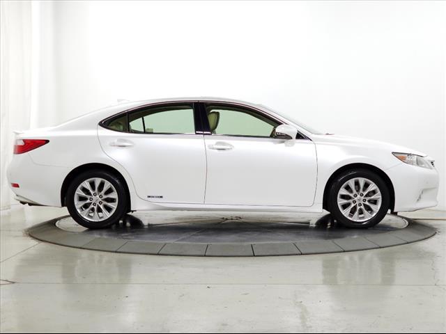 used 2015 Lexus ES 300h car, priced at $16,995