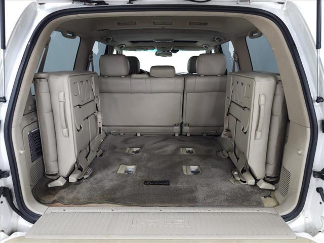 used 2006 Lexus LX 470 car, priced at $22,995