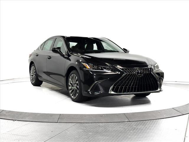 new 2025 Lexus ES 300h car, priced at $50,549