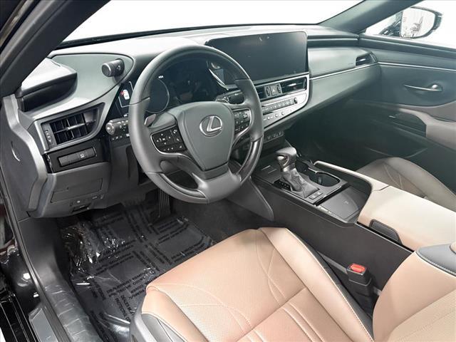 new 2025 Lexus ES 300h car, priced at $50,549
