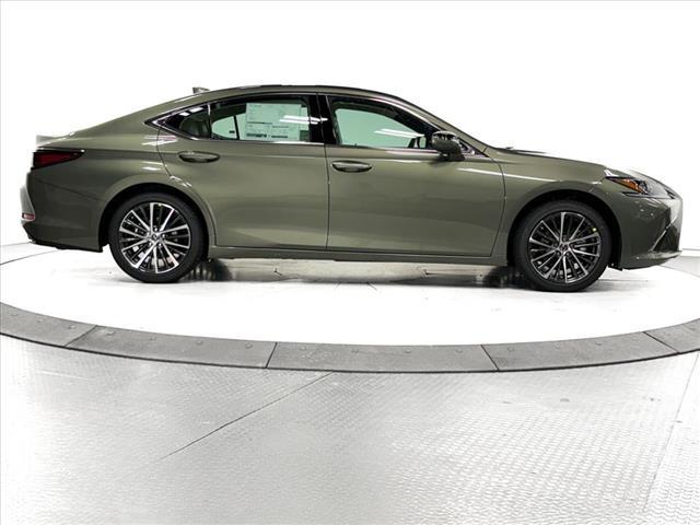 new 2025 Lexus ES 350 car, priced at $46,644