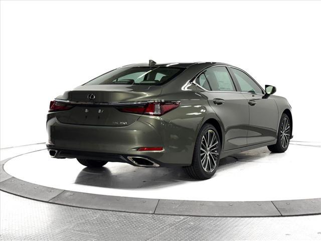 new 2025 Lexus ES 350 car, priced at $46,644