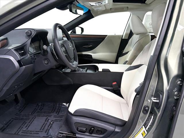 new 2025 Lexus ES 350 car, priced at $46,644