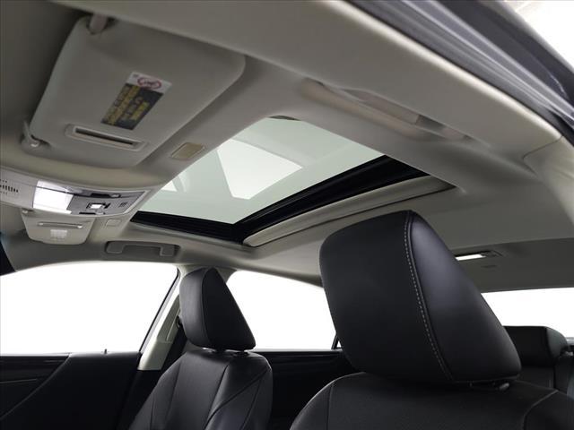 used 2020 Lexus ES 300h car, priced at $34,795