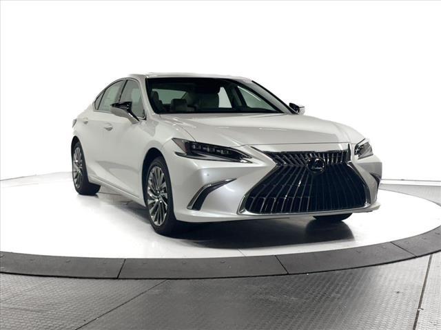 new 2025 Lexus ES 300h car, priced at $54,393