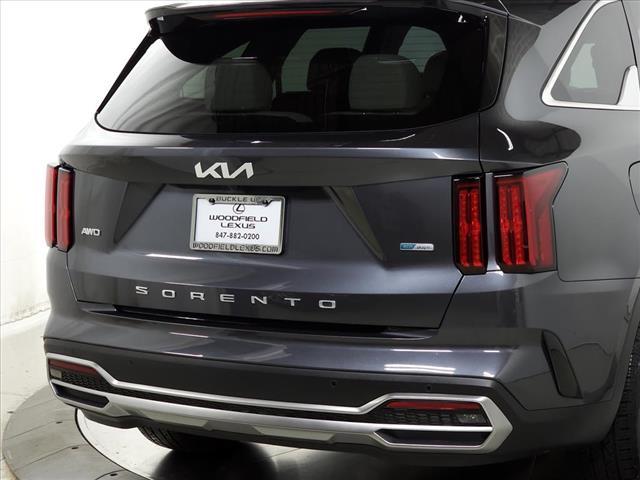 used 2022 Kia Sorento Plug-In Hybrid car, priced at $28,995