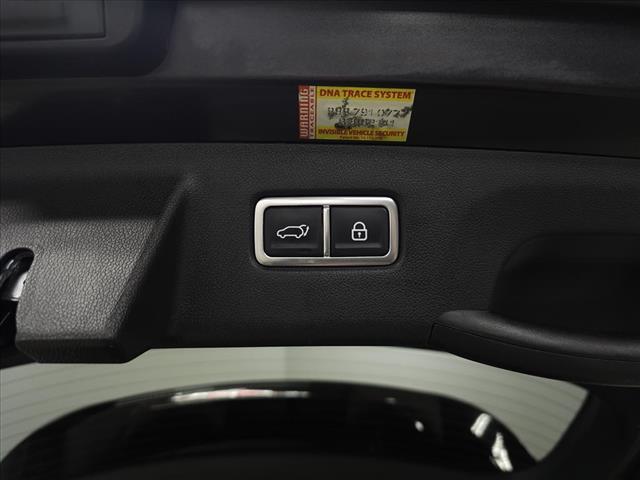 used 2022 Kia Sorento Plug-In Hybrid car, priced at $28,995