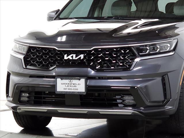 used 2022 Kia Sorento Plug-In Hybrid car, priced at $28,995