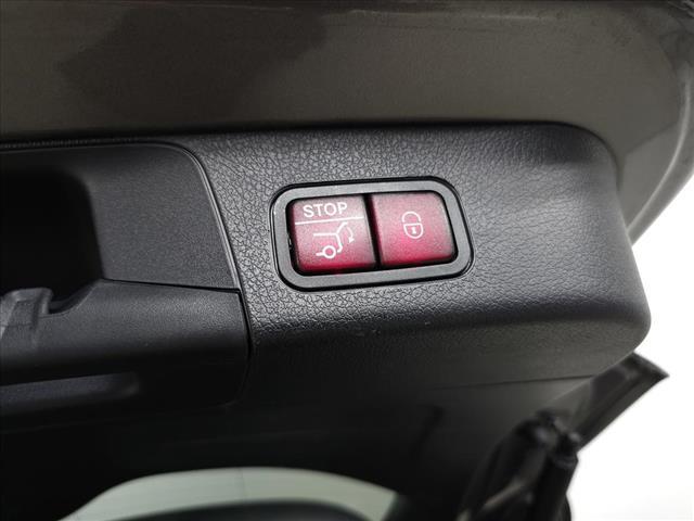 used 2025 Mercedes-Benz GLB 250 car, priced at $41,495