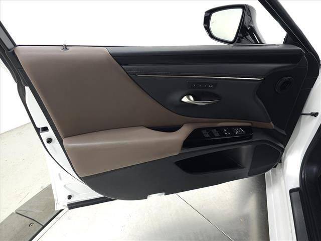 used 2023 Lexus ES 350 car, priced at $39,995