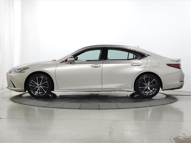 used 2024 Lexus ES 350 car, priced at $42,995