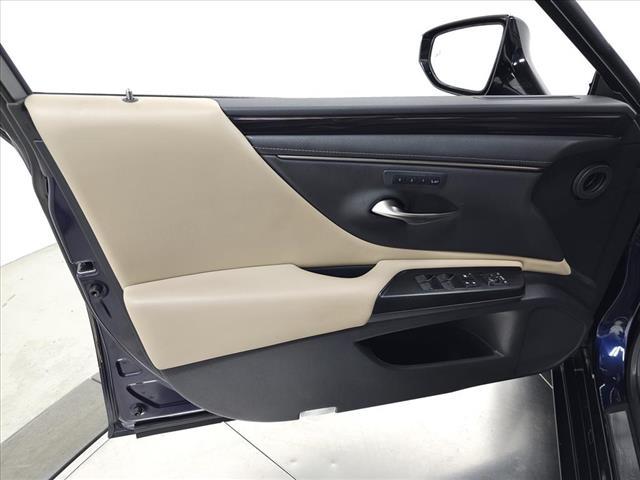 used 2021 Lexus ES 250 car, priced at $34,777