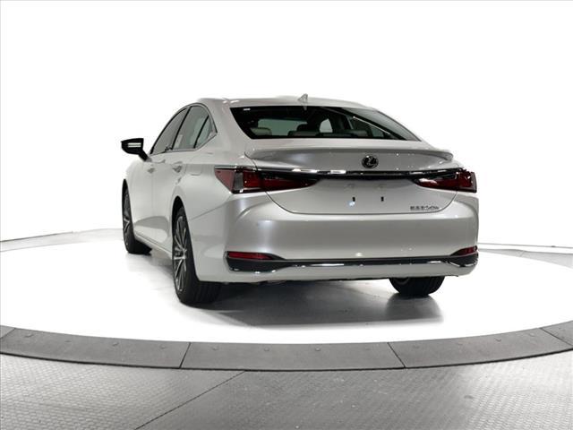 new 2025 Lexus ES 300h car, priced at $48,432